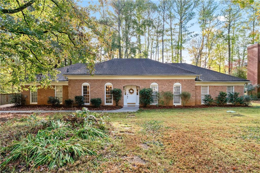 2746 Saxon Dr., Duluth, GA 30096