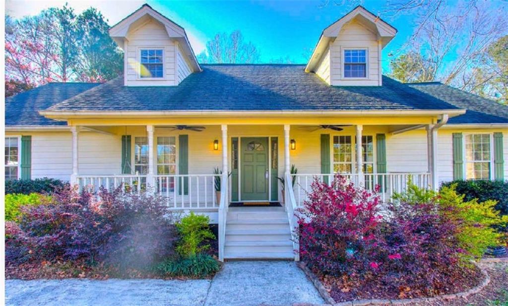 684 Oak Moss Dr., Lawrenceville, GA 30043