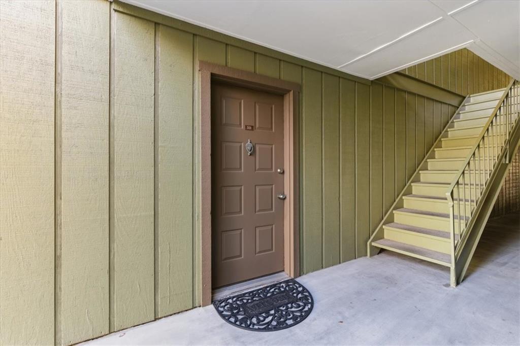 501 Dunbar Dr., Atlanta, GA 30338