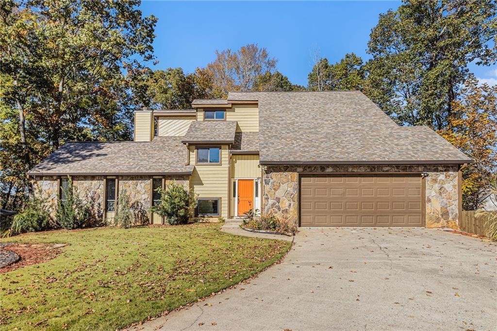 400 Old Tree Trace, Roswell, GA 30075
