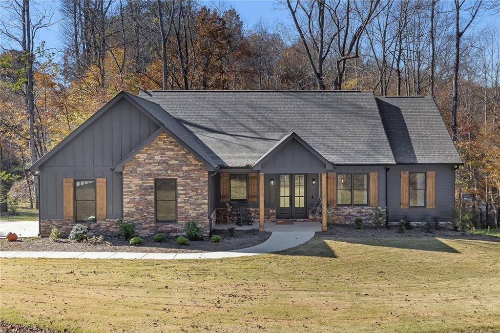 1433 Whitestone Rd., Talking Rock, GA 30175