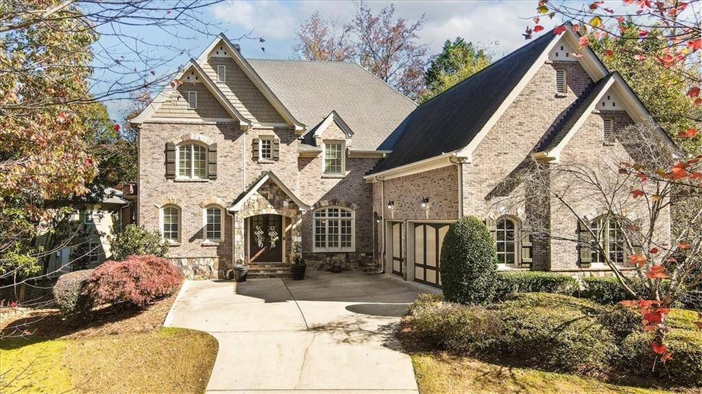 3283 Stratfield Dr., Brookhaven, GA 30319