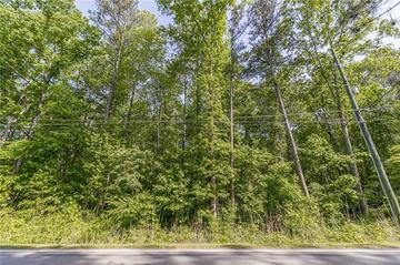 676 High Shoals Rd., Dallas, GA 30132