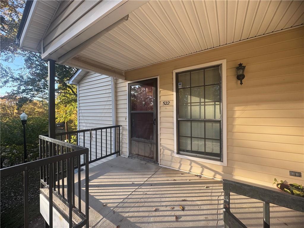 522 Windchase Ln., Stone Mountain, GA 30083