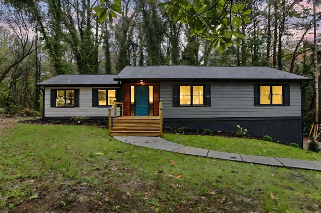 492 Teague Dr., Kennesaw, GA 30152