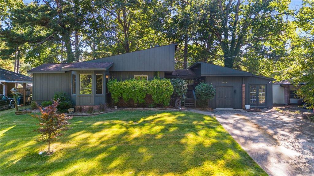 2028 Dewberry Lane Ln., Atlanta, GA 30344