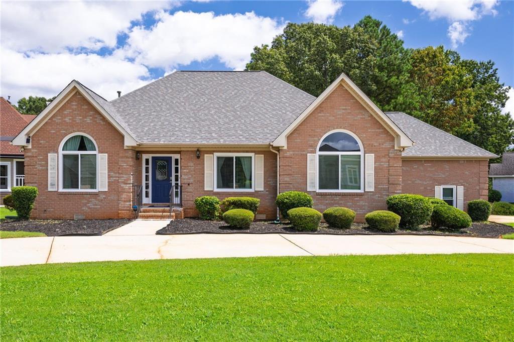 9396 Woodlawn Dr., Douglasville, GA 30135