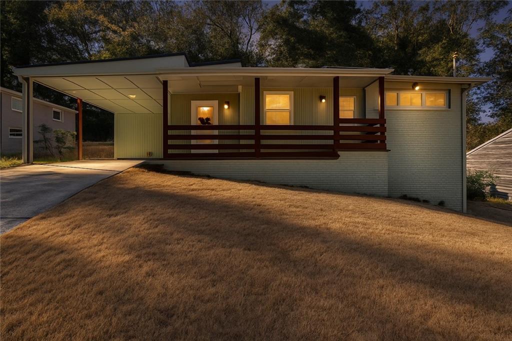 2115 Nichols Ln., Decatur, GA 30032