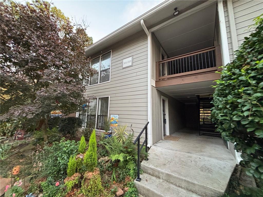 501 Park Ridge Cir., Marietta, GA 30068