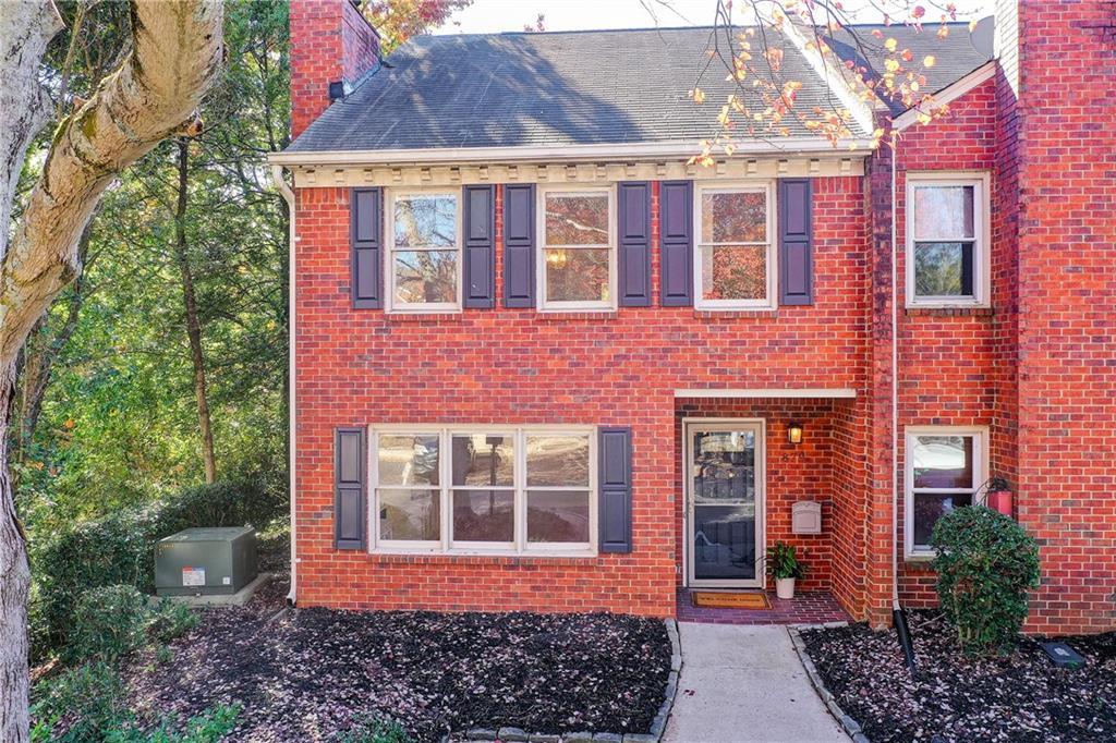 879 Lenox Oaks Cir., Atlanta, GA 30324