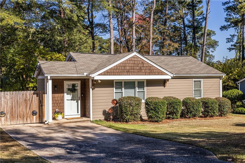 2292 Brengare Dr., Decatur, GA 30033