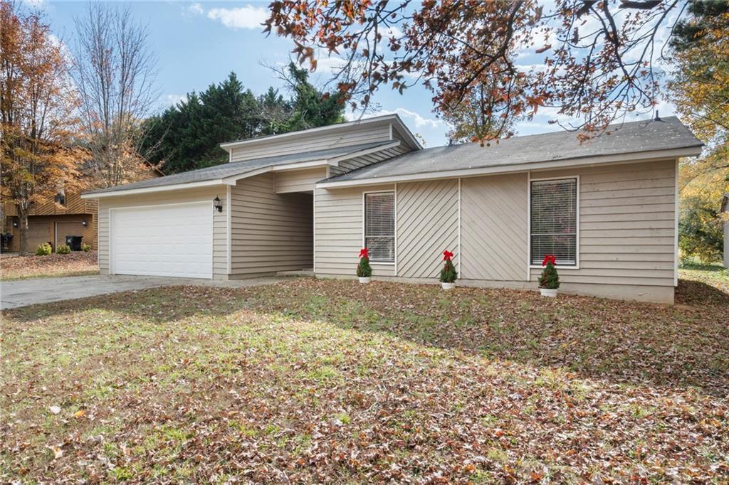 439 Ridgetop Dr., Acworth, GA 30102