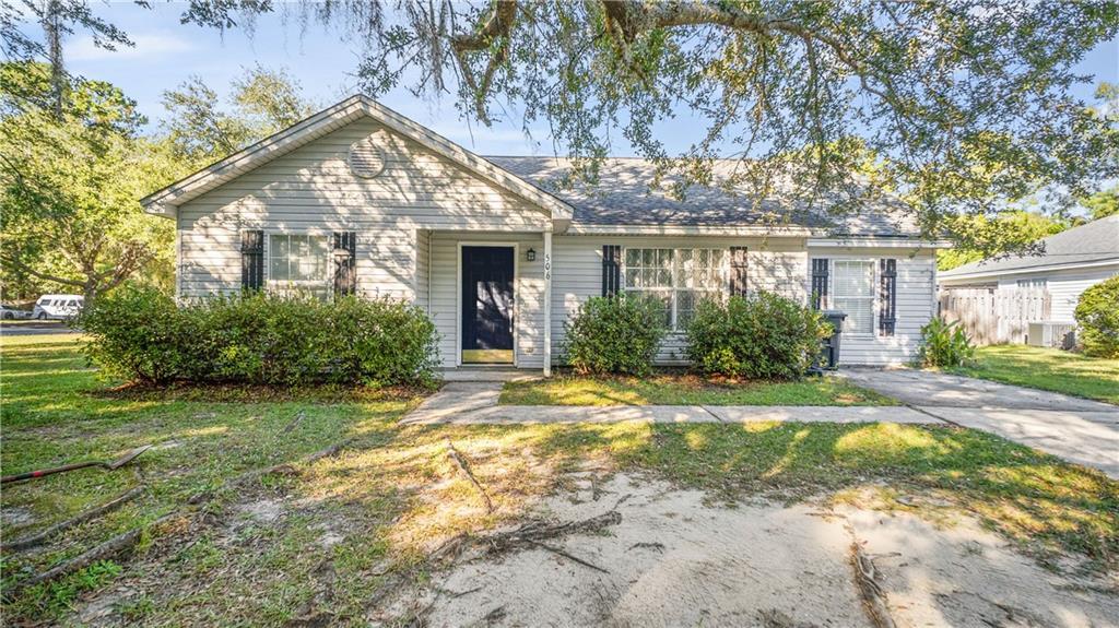 506 Wild Heron Rd., Savannah, GA 31419