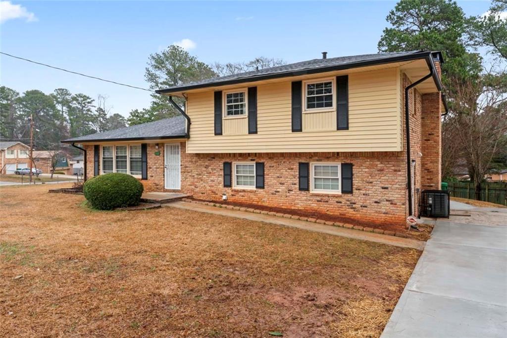 2002 Twin Falls Rd., Decatur, GA 30032