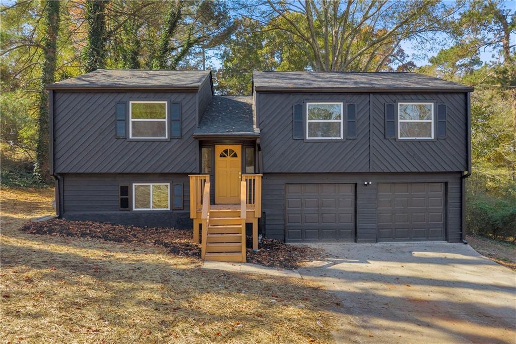 6150 Silver Spur Dr., Lithonia, GA 30058