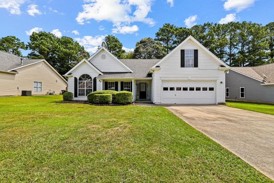869 Nichols Landing Ln., Dacula, GA 30019