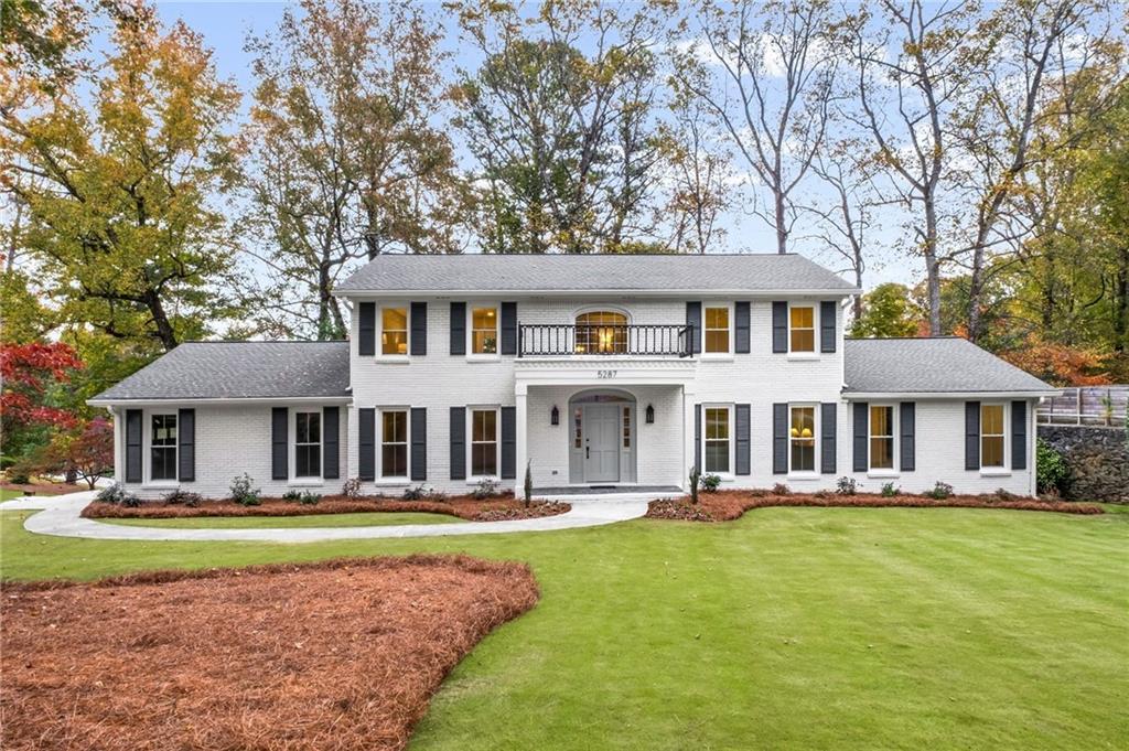 5287 Vernon Lake Dr., Atlanta, GA 30338