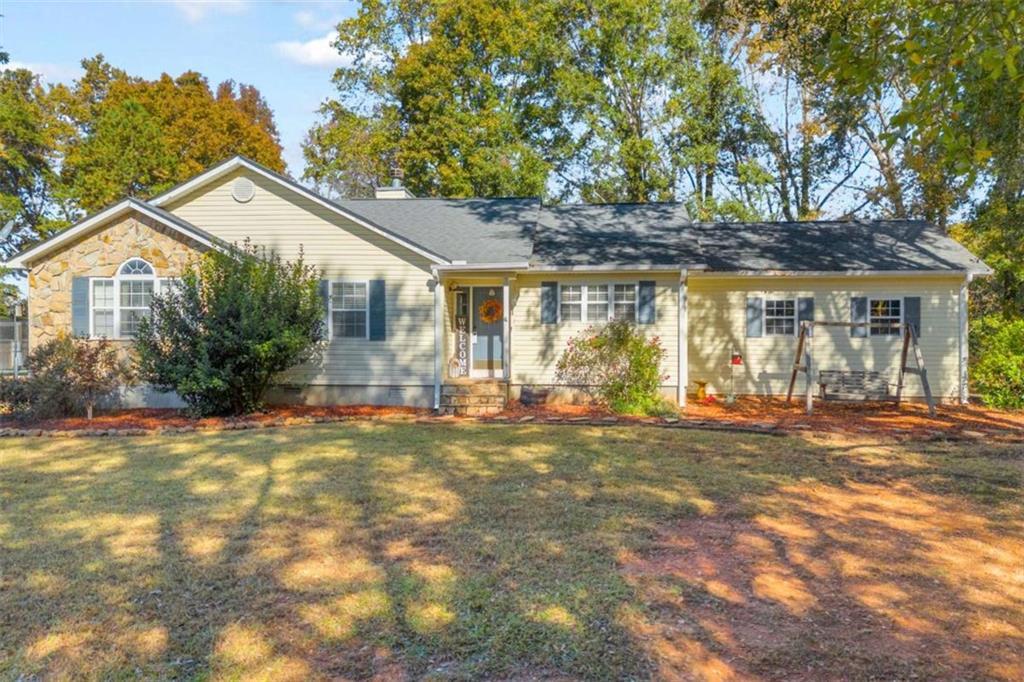 1136 Hoods Mill Rd., Commerce, GA 30529