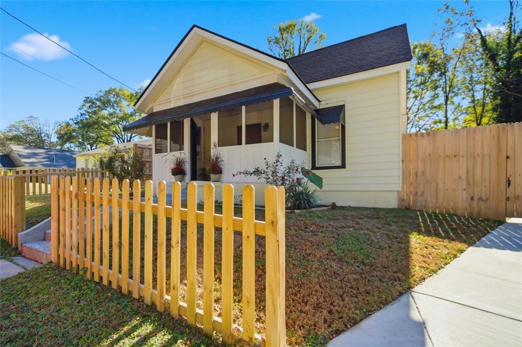 26 Walker St., Cartersville, GA 30120