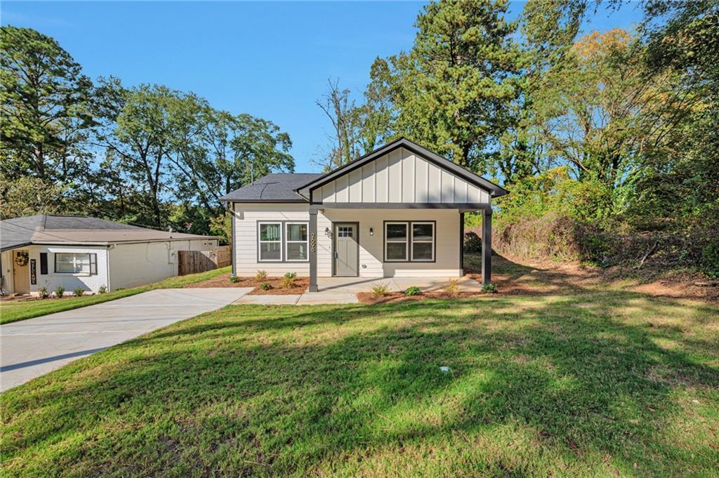 2698 Mango Cir., Atlanta, GA 30318
