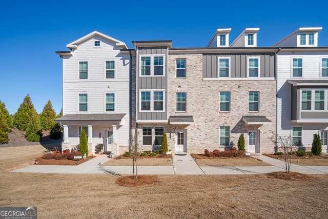 305 Cobalt Dr., Fayetteville, GA 30214