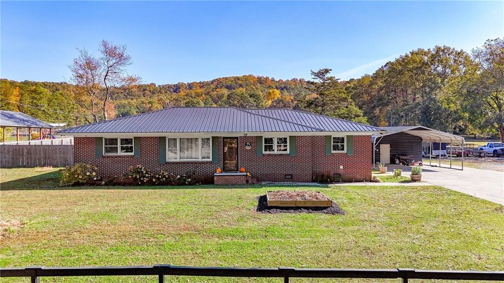 202 Peachtree St., Fairmount, GA 30139