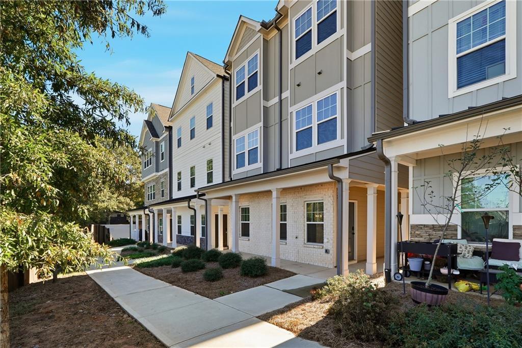 2108 Irvin Ct., Kennesaw, GA 30144