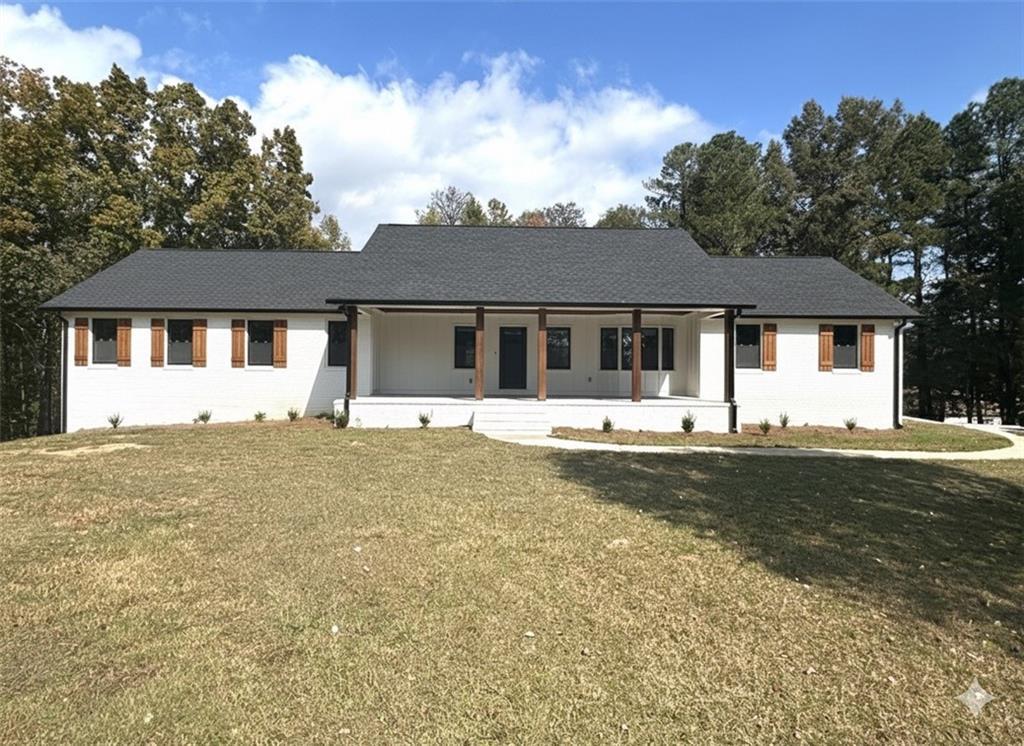 2185 Ridge Rd., Douglasville, GA 30134