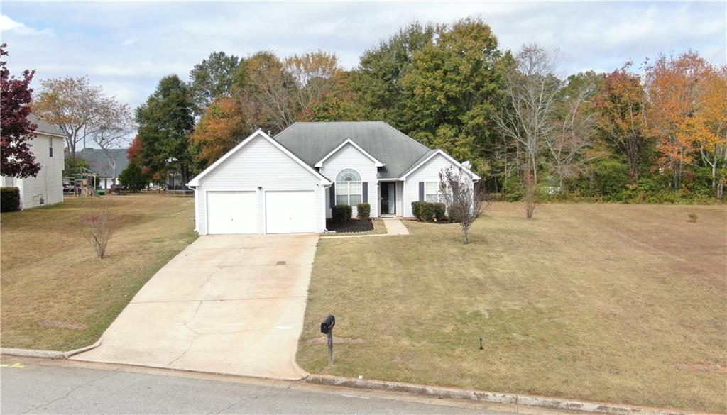 4147 Green Field Dr., Douglasville, GA 30135