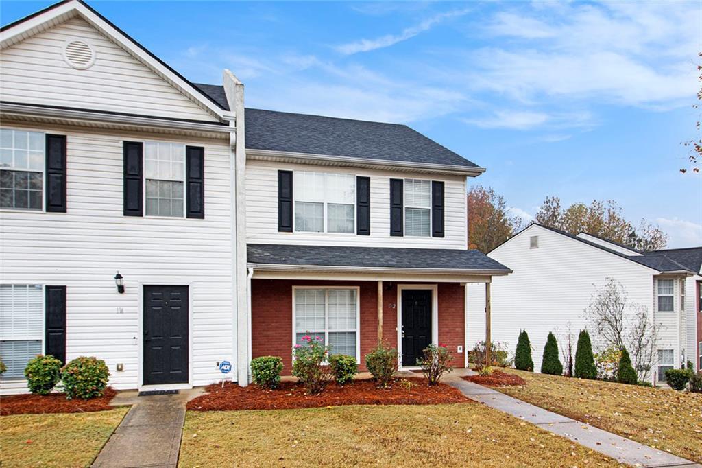 2 Chastain Cir., Newnan, GA 30263