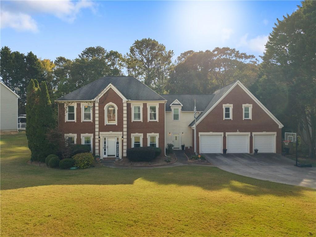 2228 Roseberry Ln., Grayson, GA 30017