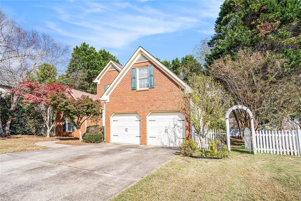 5090 Verbena Dr., Acworth, GA 30102