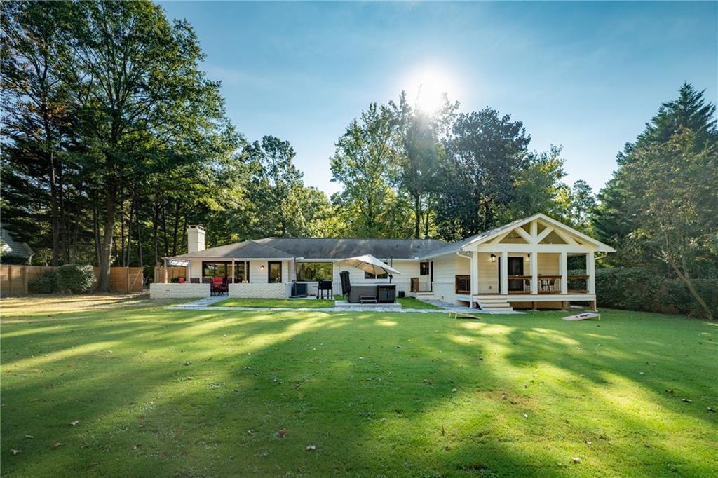 7330 Hunters Branch Dr., Atlanta, GA 30328