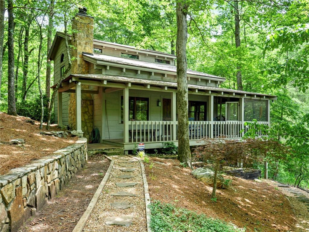 1402 Henderson Mountain Rd., Jasper, GA 30143