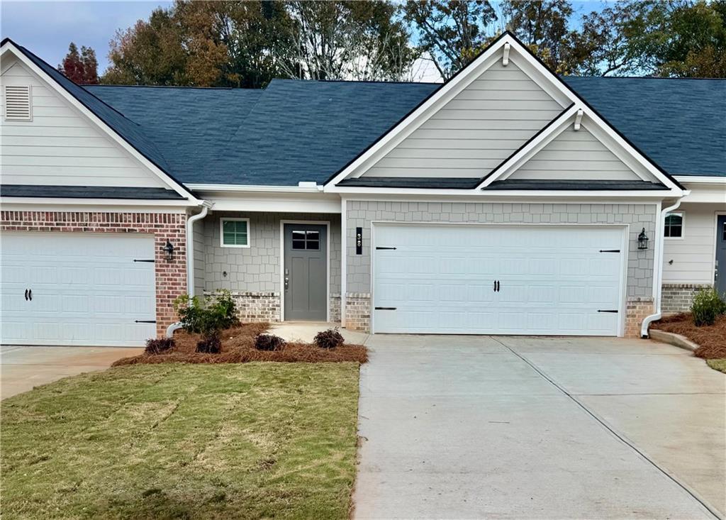 38 Silver Leaf Ln., Dawsonville, GA 30534