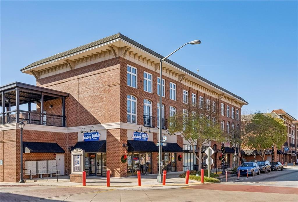 1245 Caroline St. #220, Atlanta, GA 30307