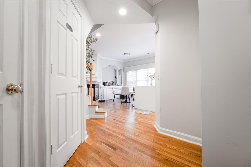 8620 Hope Mews Ct., Atlanta, GA 30350