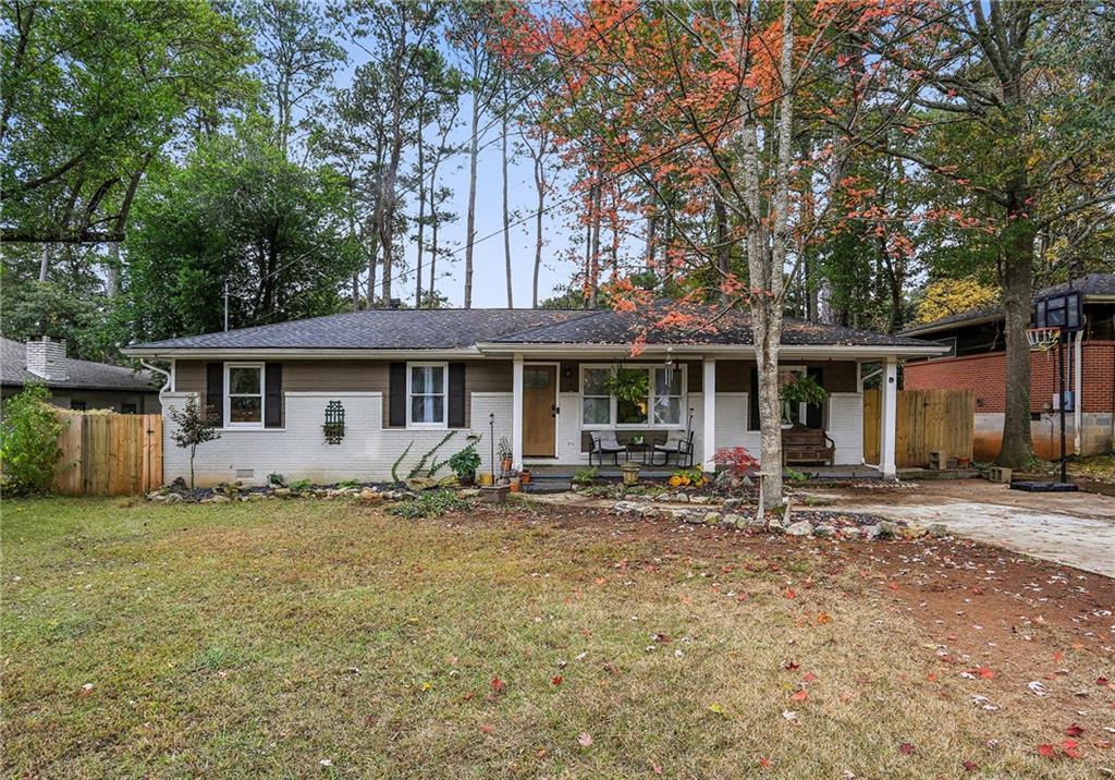 1609 Tanager Cir., Decatur, GA 30032