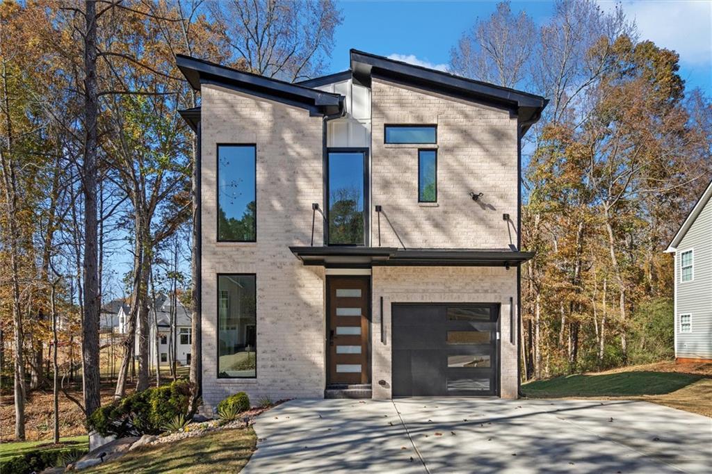 752 Crystal Bay Rd., Villa Rica, GA 30180