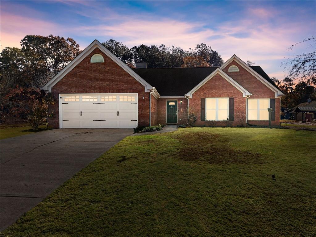 6228 Rock Port Dr, Flowery Branch, GA 30542