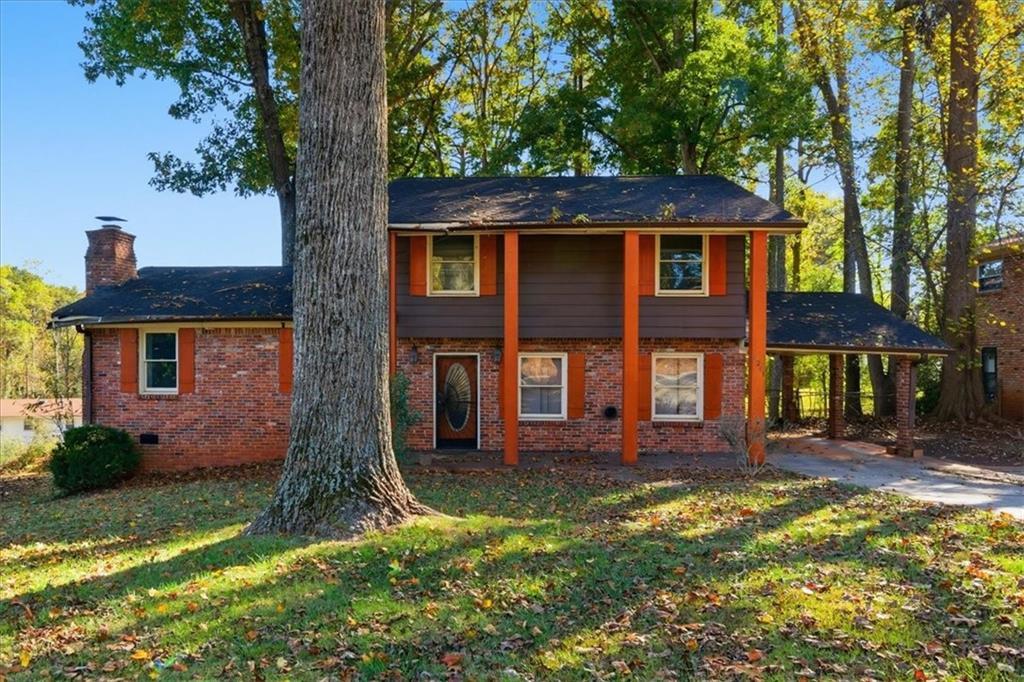 2261 Clanton Ter., Decatur, GA 30034