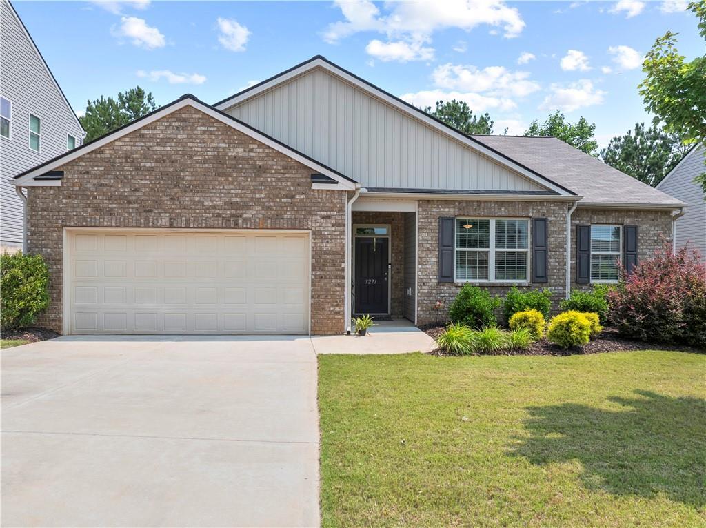 3271 Heatherwood Dr., Gainesville, GA 30507