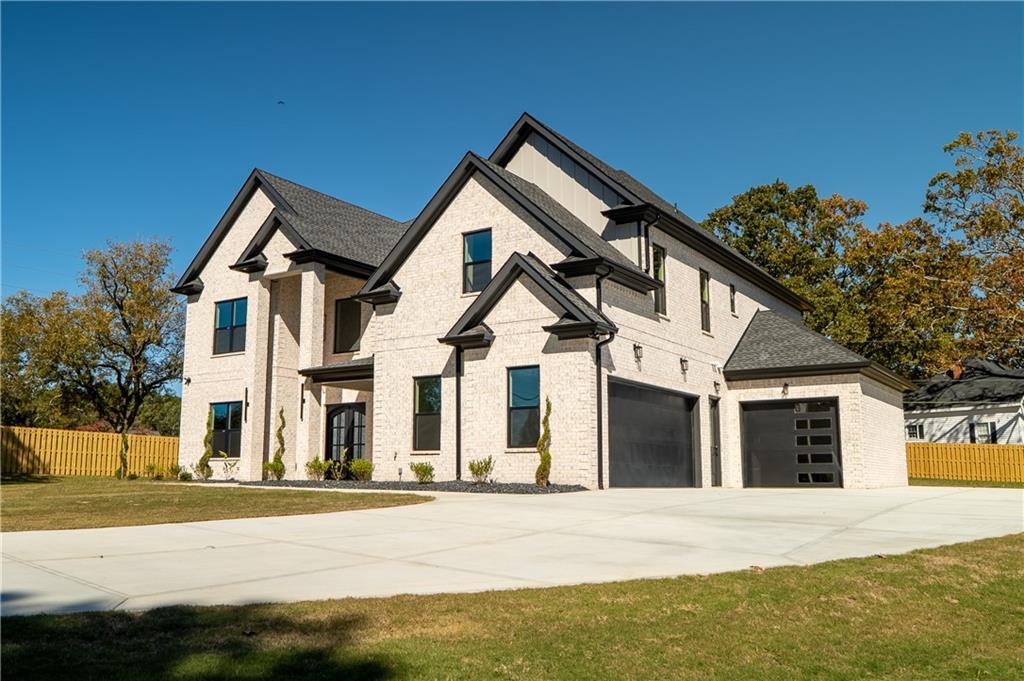 2210 Ridgedale Dr., Grayson, GA 30017