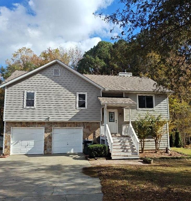 3580 Brookview Dr., Loganville, GA 30052