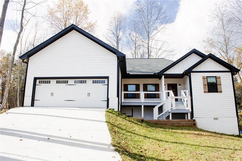 204 Yonah Springs Dr., Cleveland, GA 30528