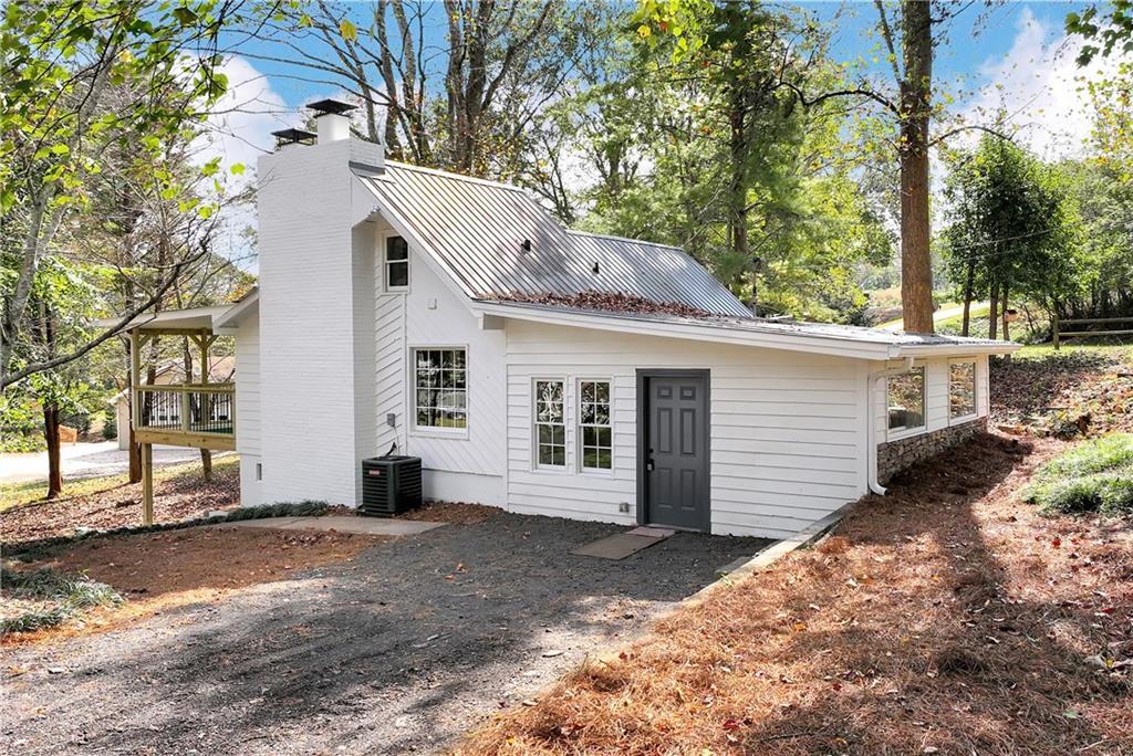 75 Lake Dr., Dawsonville, GA 30534