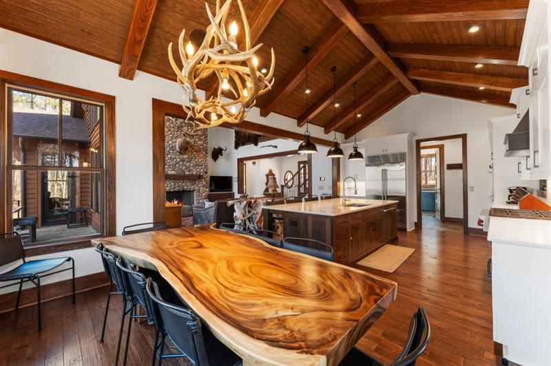 975 Blalock Lakes Dr., Newnan, GA 30263