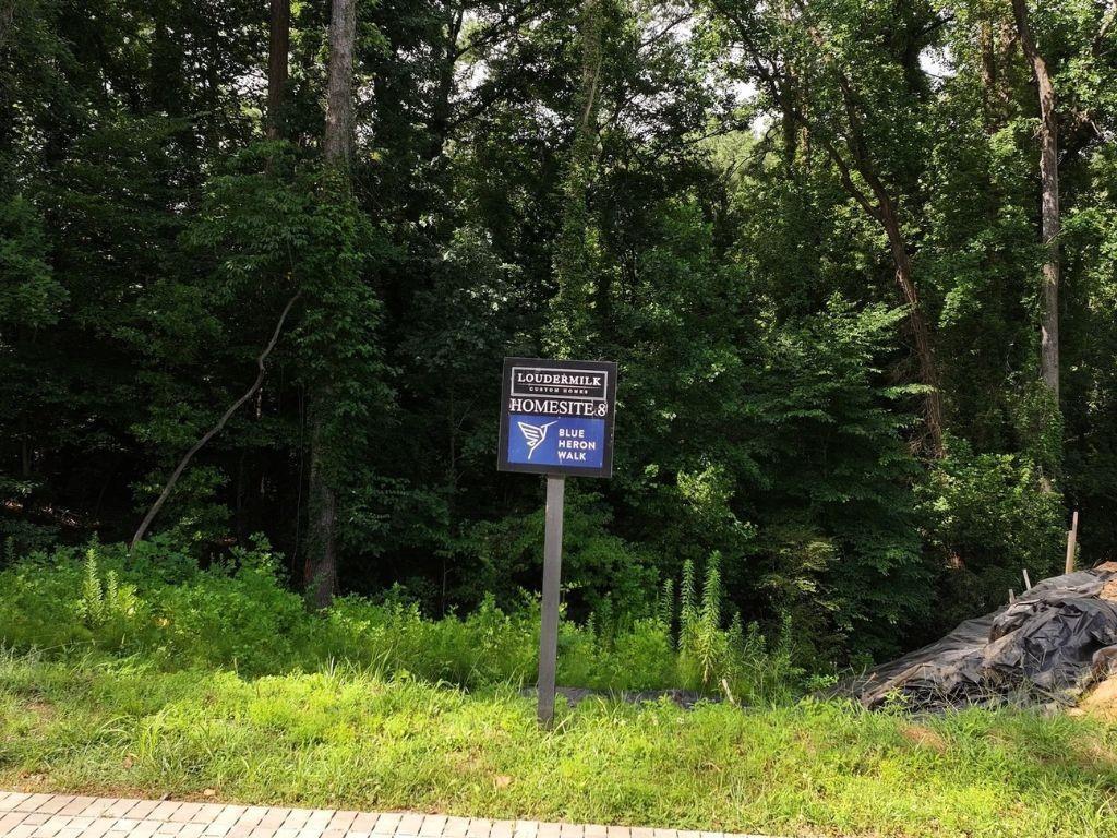 493 Emily Reed Ln., Atlanta, GA 30342