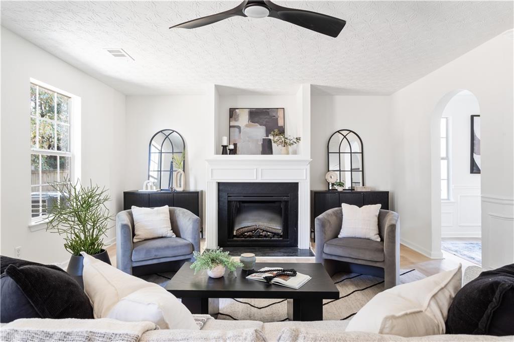 1161 Gable Ter., Jonesboro, GA 30236