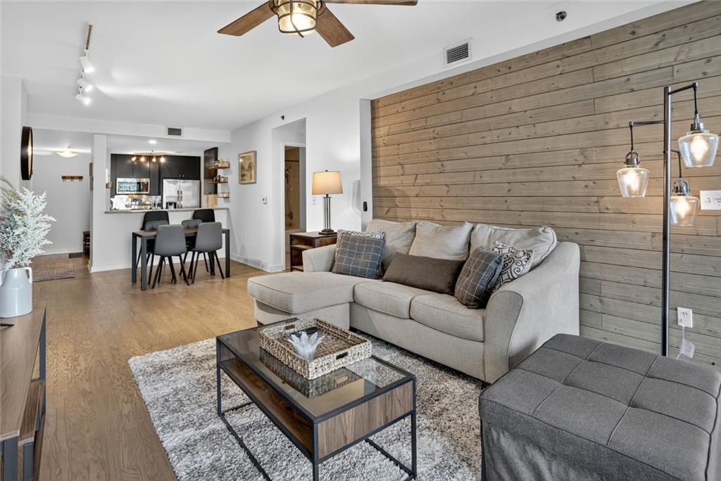 3338 Peachtree Rd. #1706, Atlanta, GA 30326